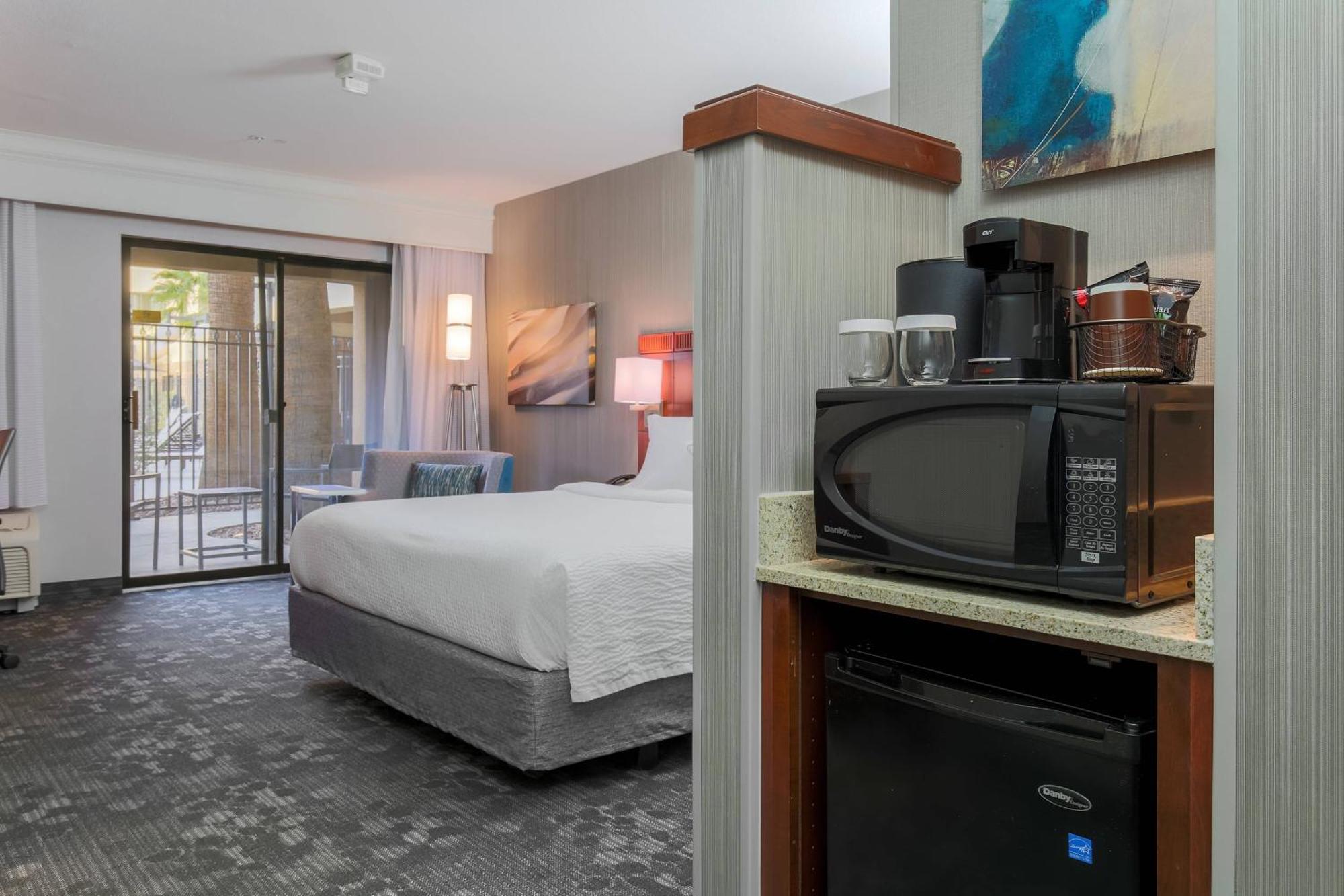 Courtyard By Marriott Las Vegas Stadium Area 外观 照片