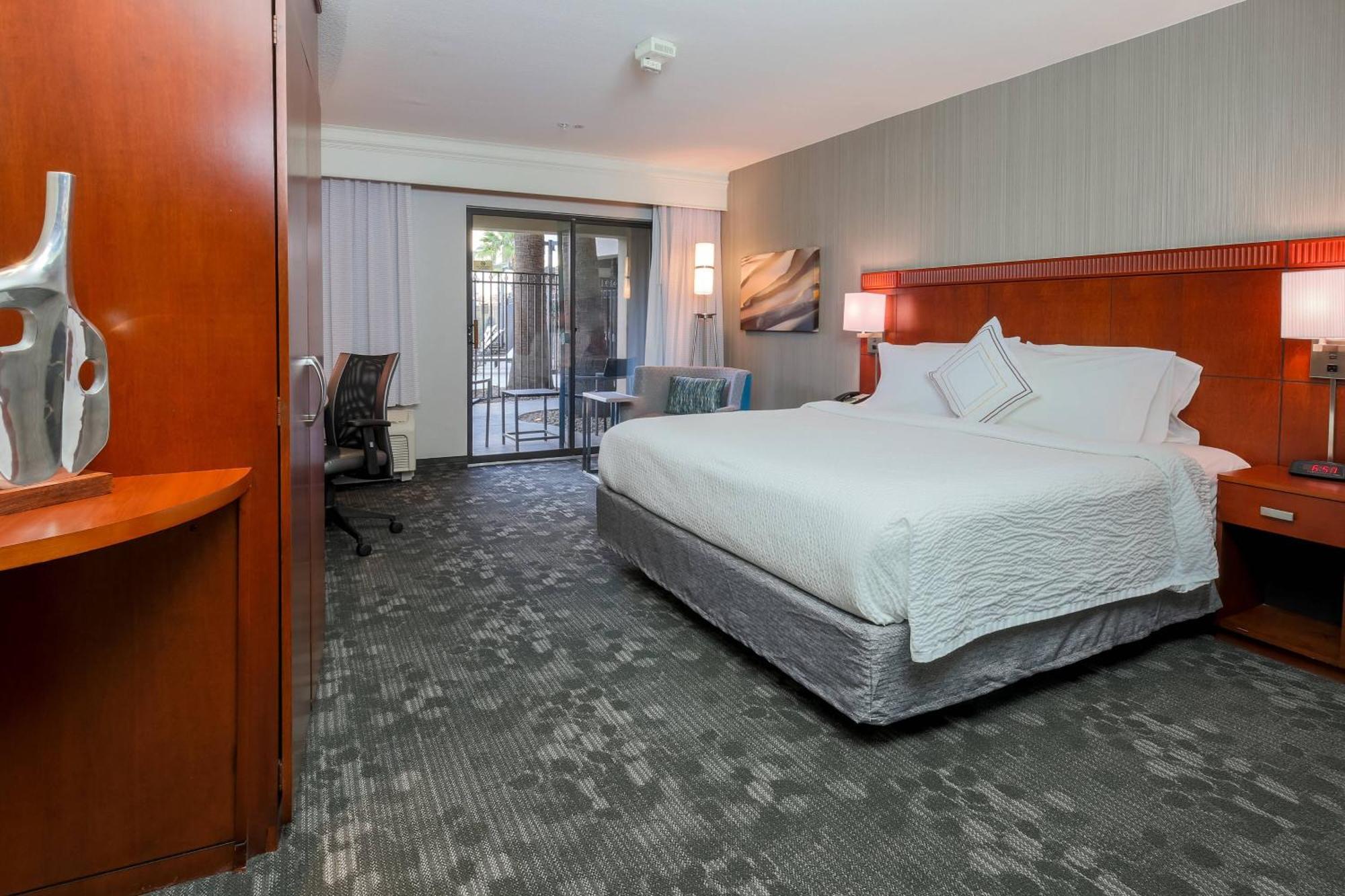 Courtyard By Marriott Las Vegas Stadium Area 外观 照片
