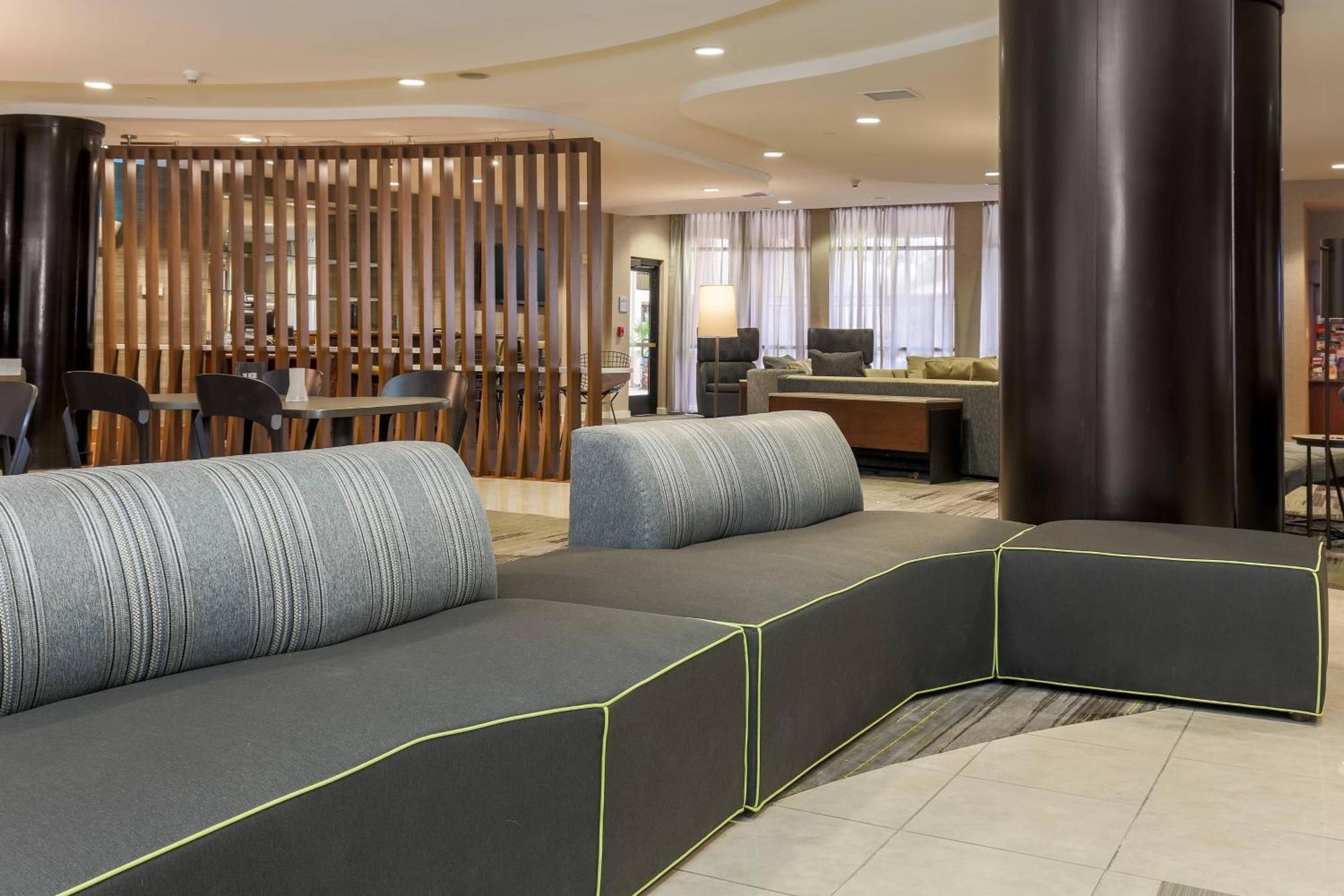 Courtyard By Marriott Las Vegas Stadium Area 外观 照片
