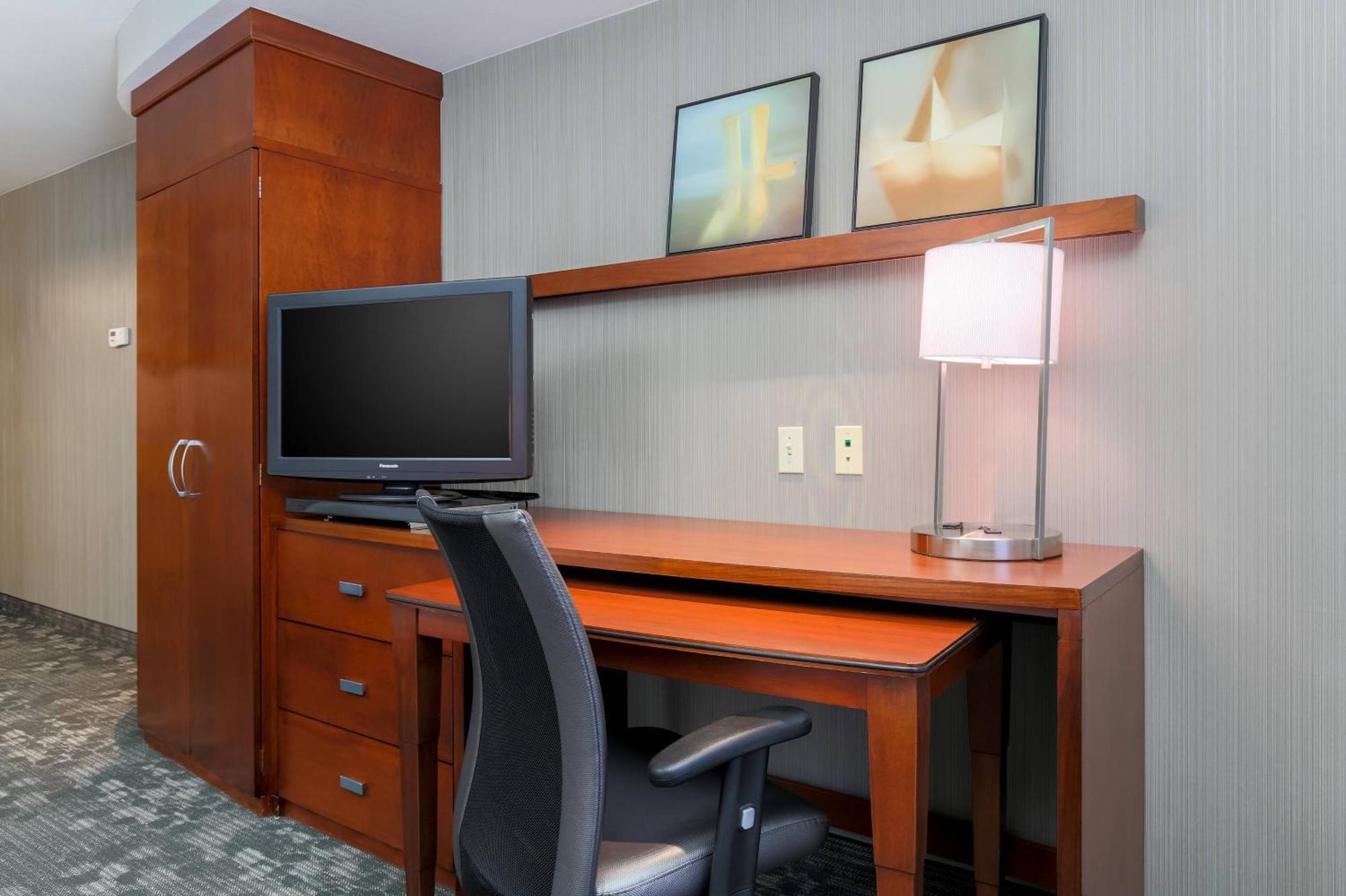 Courtyard By Marriott Las Vegas Stadium Area 外观 照片