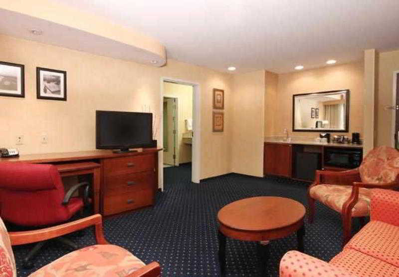 Courtyard By Marriott Las Vegas Stadium Area 外观 照片